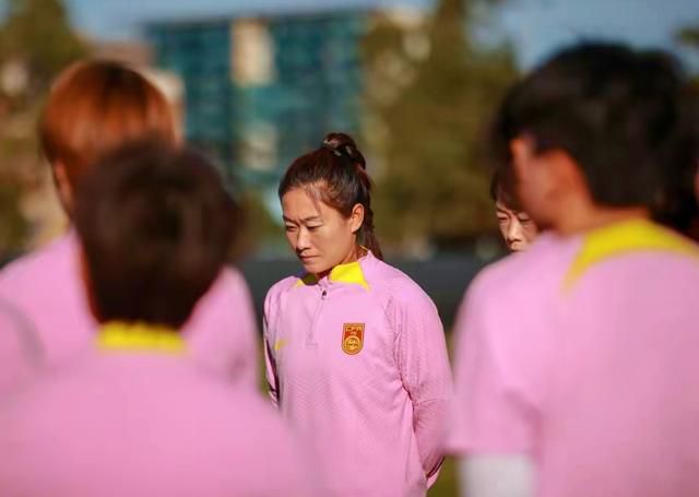 国产农村妇女毛片精品久久麻豆