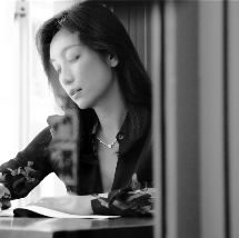 美女漏逼图片